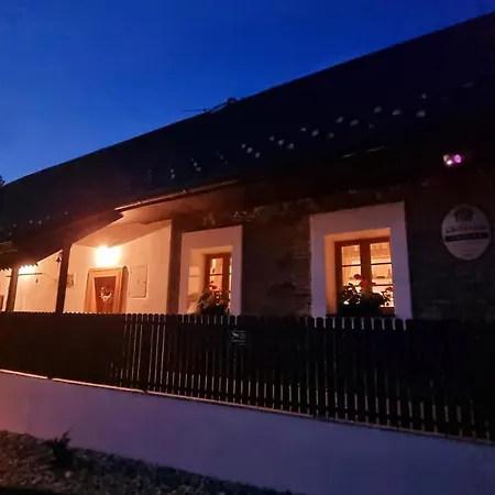 Chaloupka Rozkos * Nove Mesto nad Metuji